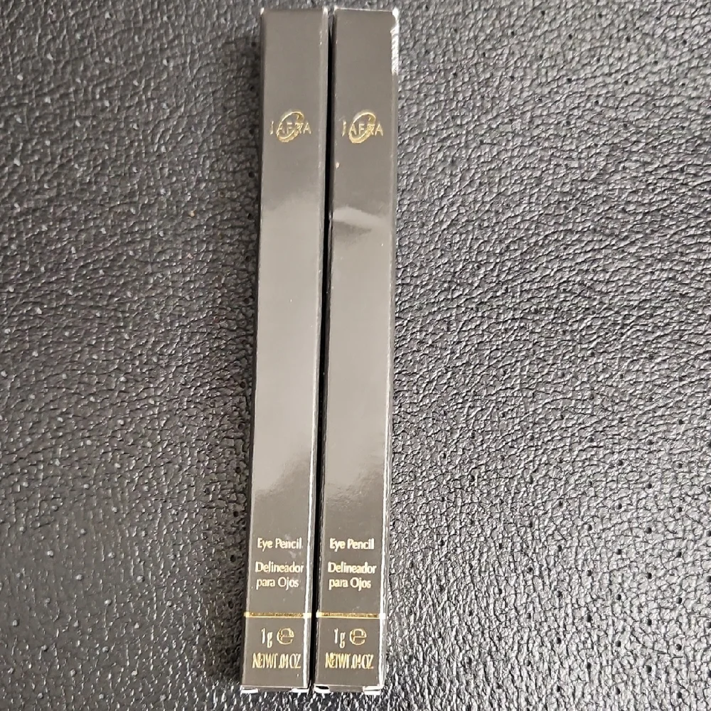 JAFRA Black And White Eye Pencil Duo